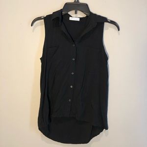 Sleeveless button down blouse